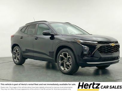Used 2025 Chevrolet Trax LT
