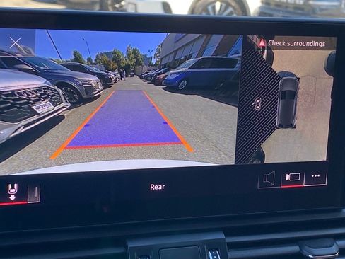 Used 2024 Audi Q5 e Premium Plus image 17