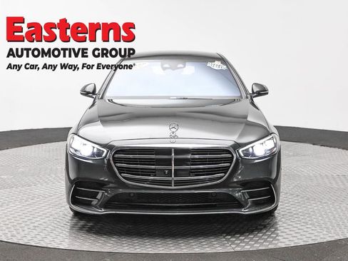 Used 2023 Mercedes-Benz S 500 4MATIC image 2