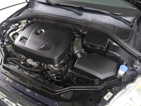 Used 2017 Volvo XC60 T6 Inscription w/ Protection Package AWD/4WD image 18