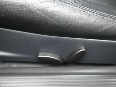 Used 2002 Mercedes-Benz SLK 320 image 12