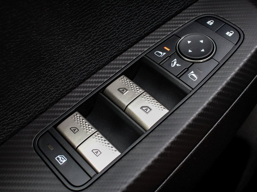 Used 2025 Mitsubishi Outlander SE AWD/4WD image 10
