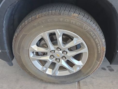 Used 2020 Chevrolet Traverse LT FWD image 14