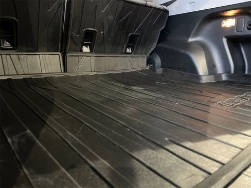 Used 2017 Subaru Forester 2.5i Premium image 6