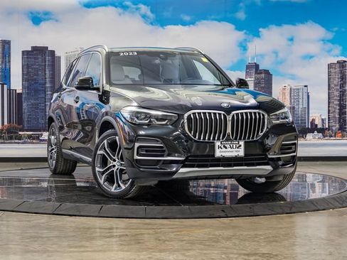 Used 2023 BMW X5 xDrive40i w/ Parking Assistance Package AWD/4WD image 1