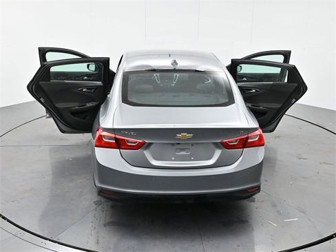 Used 2024 Chevrolet Malibu LT image 42