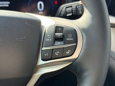 New 2026 Ford Explorer Active RWD image 28