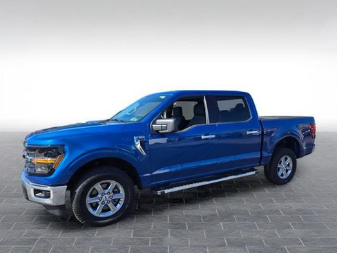 Used 2025 Ford F150 XLT w/ Equipment Group 301A Standard AWD/4WD image 3