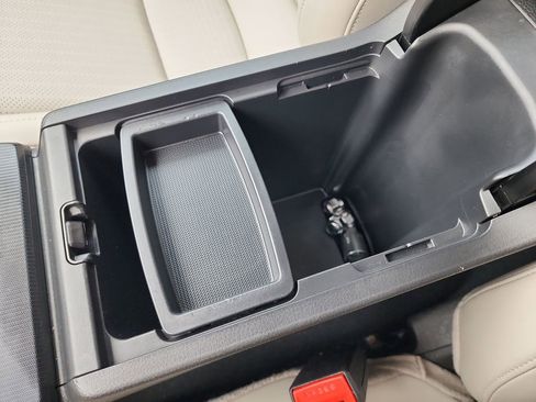 Used 2022 Honda Civic EX-L image 32