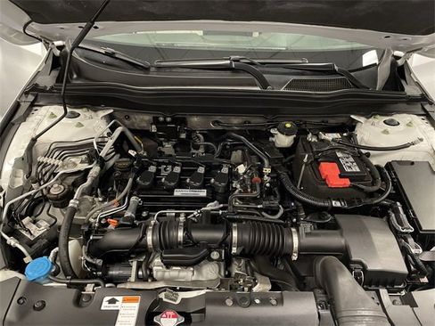 Certified 2019 Honda Accord EX image 26