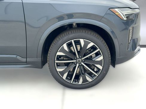 New 2026 Volvo XC90 T8 Ultra w/ Lounge Package AWD/4WD image 11