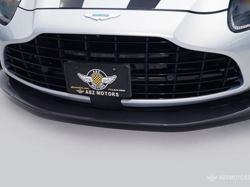 Used 2025 Aston Martin DB12 Coupe RWD image 11