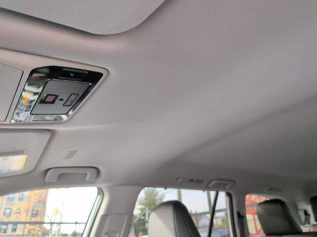 Used 2026 Toyota Grand Highlander XLE FWD image 22