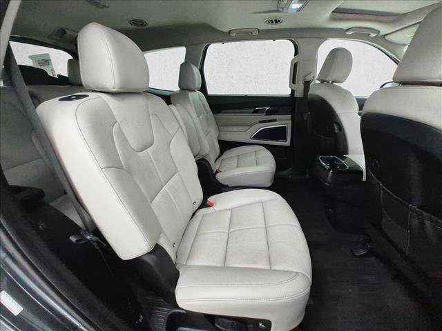 Used 2020 Kia Telluride EX w/ EX Premium Package AWD/4WD image 25