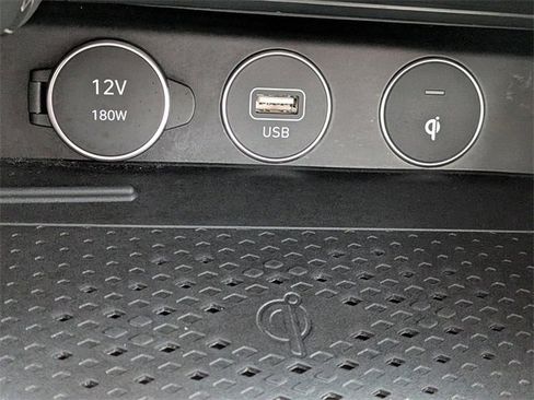 Used 2023 Genesis G70 2.0T w/ Sport Prestige Package image 23