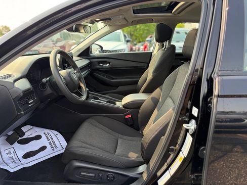 Used 2024 Honda Accord EX image 17