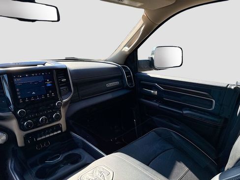Used 2022 RAM 2500 Laramie AWD/4WD image 23