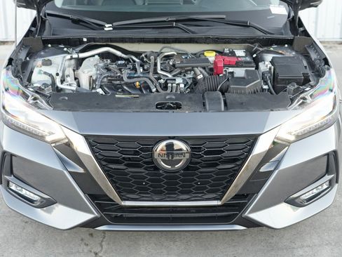 Used 2023 Nissan Sentra SR w/ SR Premium Package FWD image 7