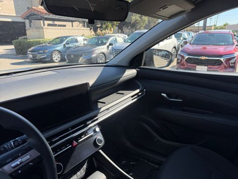 Used 2025 Hyundai Tucson SEL image 34