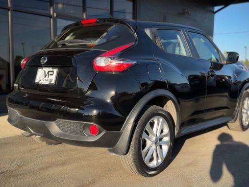 Used 2016 Nissan Juke S image 3