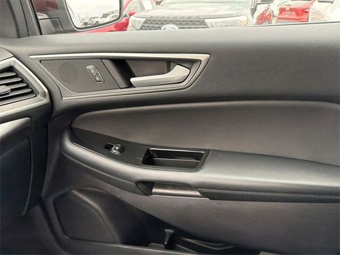 Used 2020 Ford Edge SEL w/ Convenience Package image 24