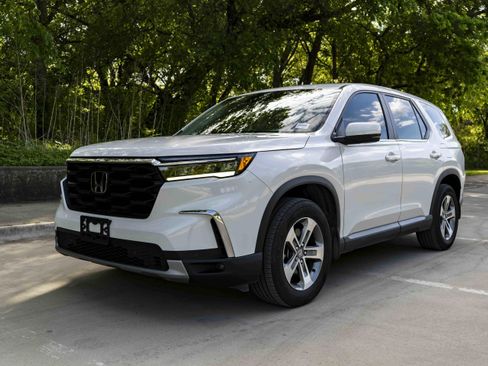 Used 2023 Honda Pilot EX-L image 5