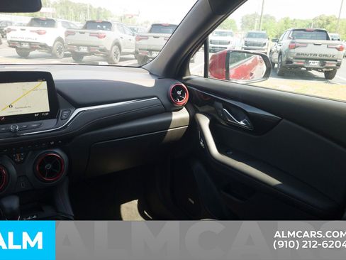Used 2025 Chevrolet Blazer RS FWD image 19
