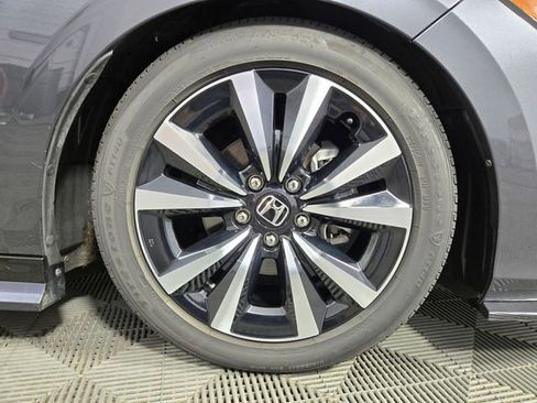 Used 2024 Honda Civic EX image 8