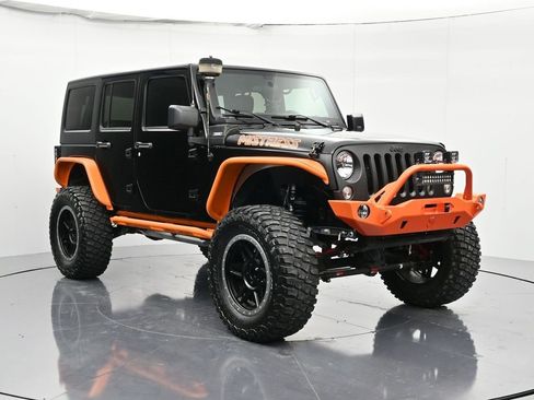 Used 2015 Jeep Wrangler Unlimited Sport w/ Connectivity Group image 3