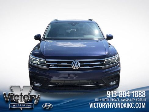 Used 2021 Volkswagen Tiguan SEL Premium R-Line w/ 3rd Row Seat Package AWD/4WD image 8
