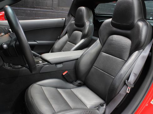 Used 2013 Chevrolet Corvette Grand Sport w/ 2LT Preferred Equipment Group image 44