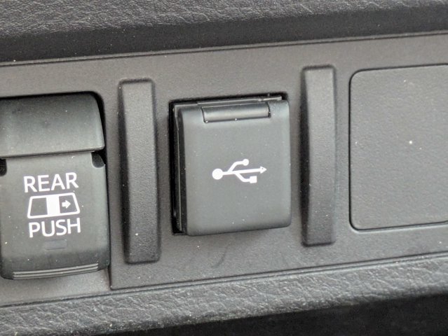 Used 2023 Toyota Tacoma SR5 w/ Technology Package RWD image 21