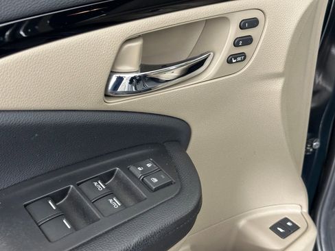 Used 2017 Honda Pilot Touring image 41
