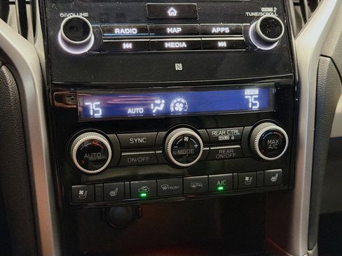 Used 2021 Subaru Ascent Touring image 10