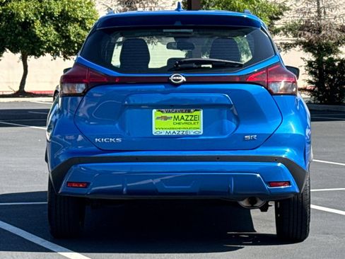 Used 2024 Nissan Kicks SR FWD image 12