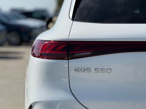 New 2026 Mercedes-Benz EQS 550 4MATIC SUV image 8