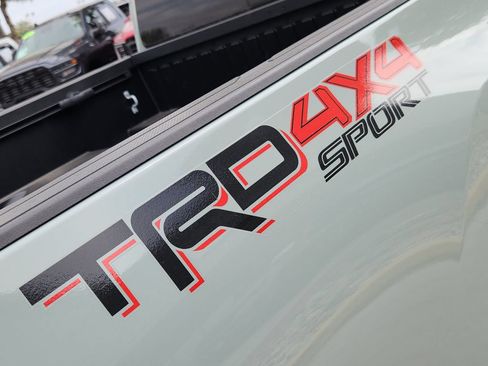 Used 2022 Toyota Tacoma TRD Sport w/ Advanced Technology Package AWD/4WD image 12