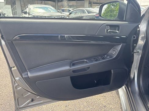 Used 2016 Mitsubishi Lancer ES FWD image 14