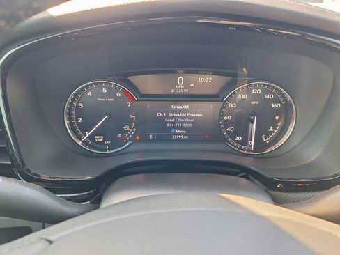 Used 2024 Cadillac XT6 Luxury image 15