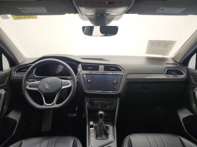 Used 2022 Volkswagen Tiguan SE FWD image 15