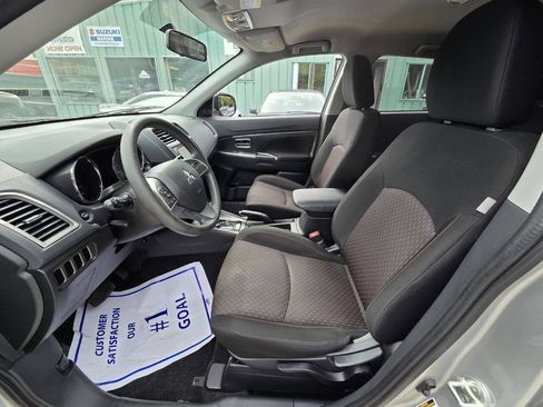 Used 2019 Mitsubishi Outlander Sport ES FWD image 18