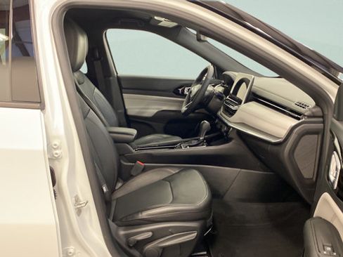 Used 2023 Jeep Compass Limited AWD/4WD image 29