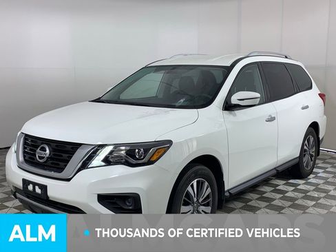 Used 2020 Nissan Pathfinder S image 4
