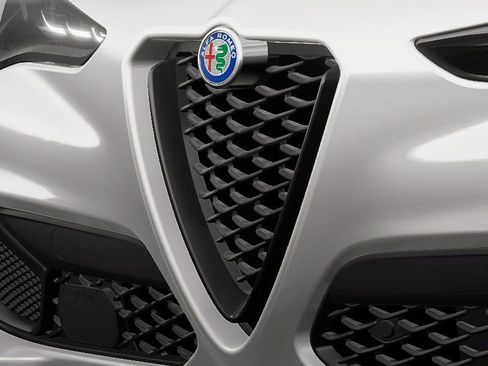 New 2026 Alfa Romeo Stelvio Sprint image 14
