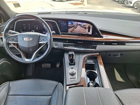 Used 2023 Cadillac Escalade ESV Premium Luxury AWD/4WD image 16