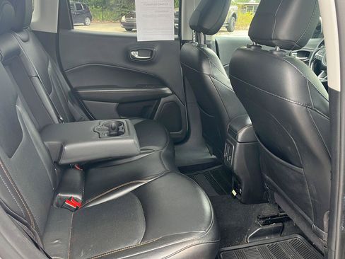 Used 2019 Jeep Compass Limited AWD/4WD image 27