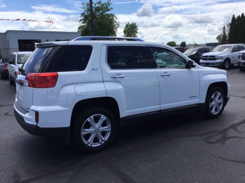 Used 2016 GMC Terrain SLT w/ Driver Alert Package I AWD/4WD image 5