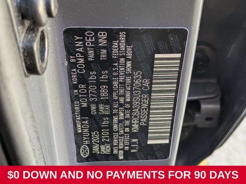 Used 2025 Hyundai Venue Limited FWD image 31