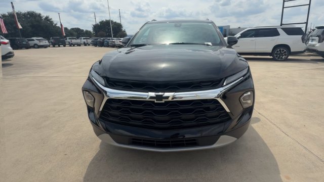 Used 2024 Chevrolet Blazer LT w/ Convenience Package FWD image 3