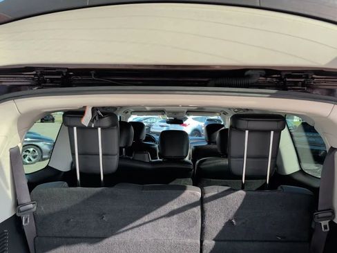 Used 2018 Nissan Armada SL w/ Moonroof Package image 14